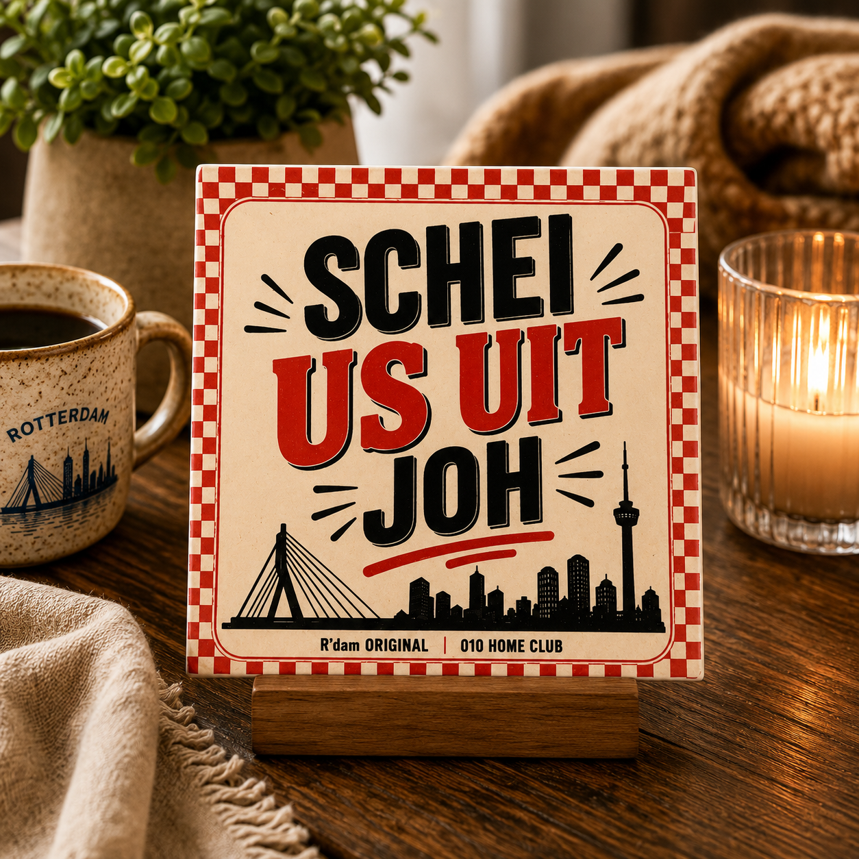 Keramisch 010 Home Club tegeltje met tekst Schei us uit joh